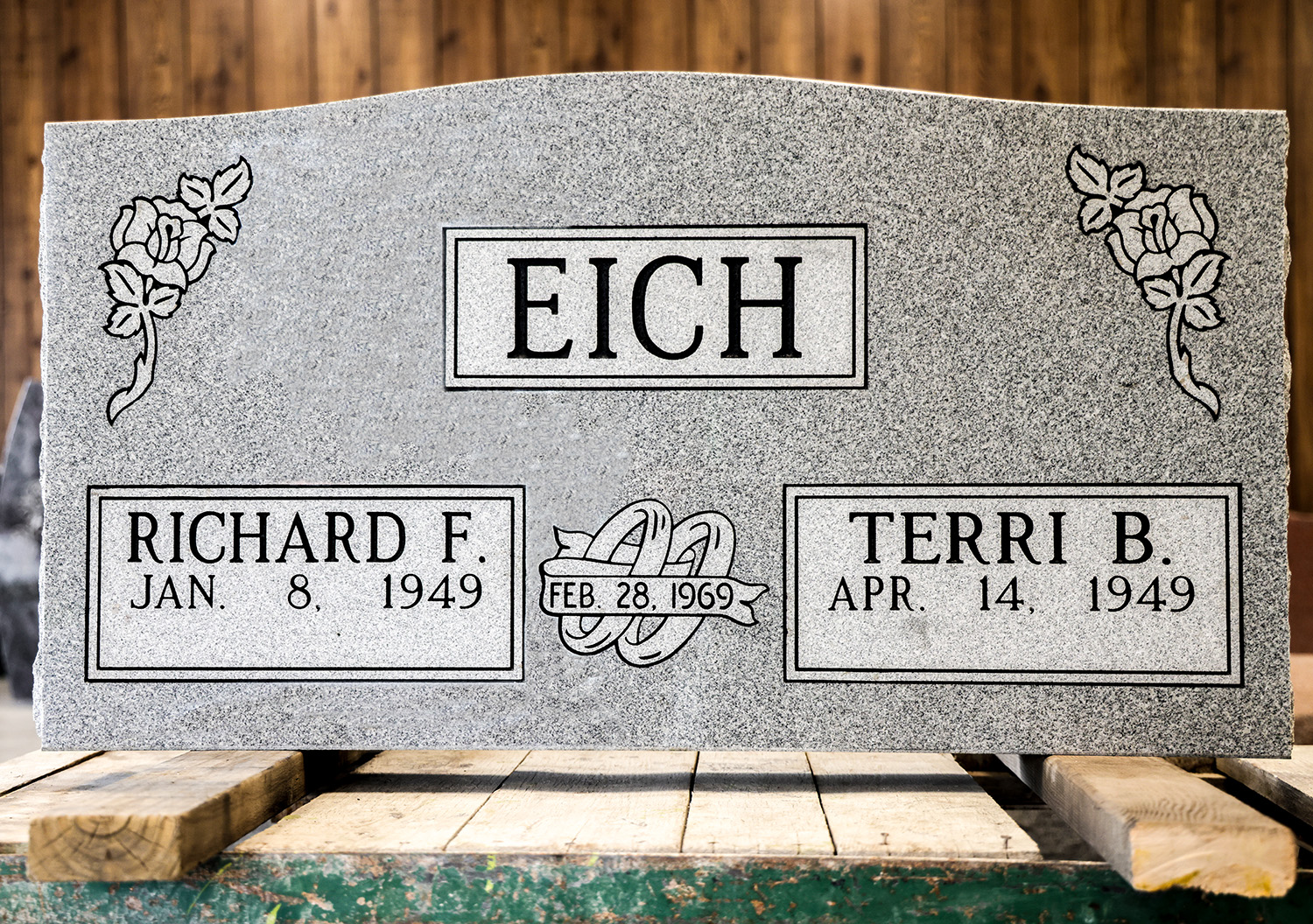 Eich Headstone